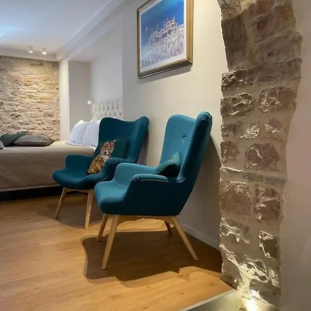 Apartment Ad - Fratello Sole Luxury Loft